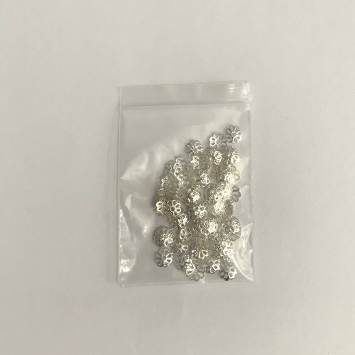 100Pcs Petal Spacer Loose Charm Metal Beads DIY Jewelry Finding Silver 7mm - Foto 15 di 19