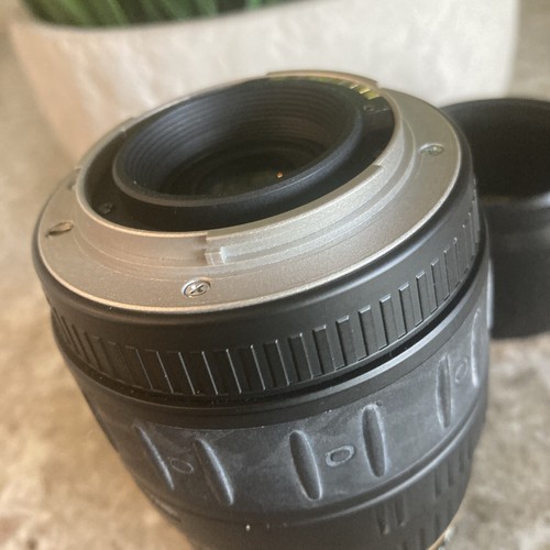 Quantaray for Minolta AF 28-90mm f/3.5-5.6D lens + hood - Picture 5 of 10