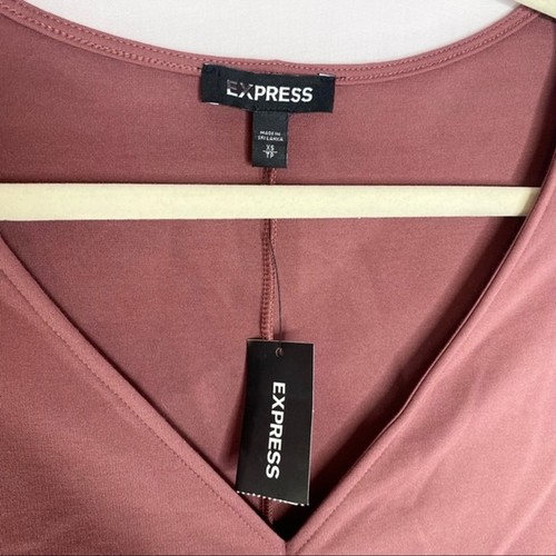 Vestido Express Cuello en V Volantes Dobladillo Ajuste y Acampanado, Nuevo con Etiquetas, XS - Imagen 9 de 11