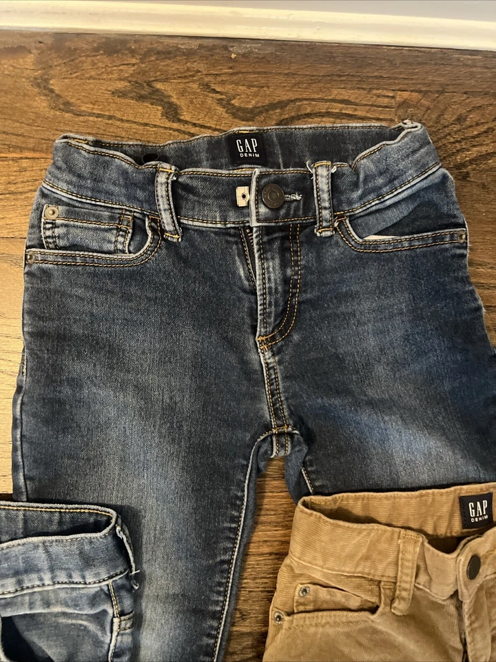 Pantalones de mezclilla y cordones para niños - Gap - 4 pares - talla 5 (niño pequeño 5 años) Foto 3 de 4
