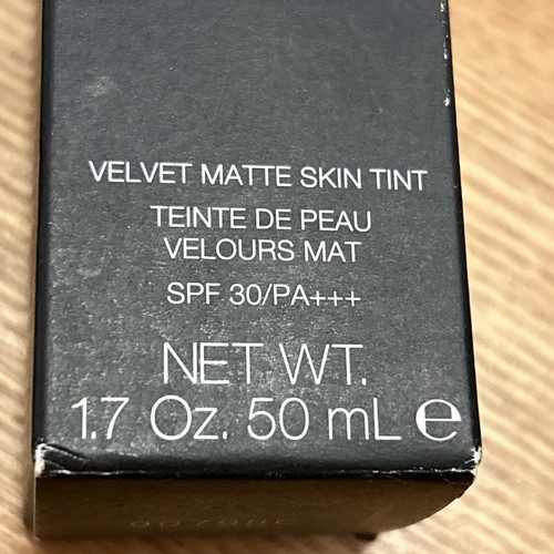 Nars Velvet Matte Skin Tint SPF30 shade LIGHT 0 TERRE NEUVE 50 ml - Picture 4 of 13