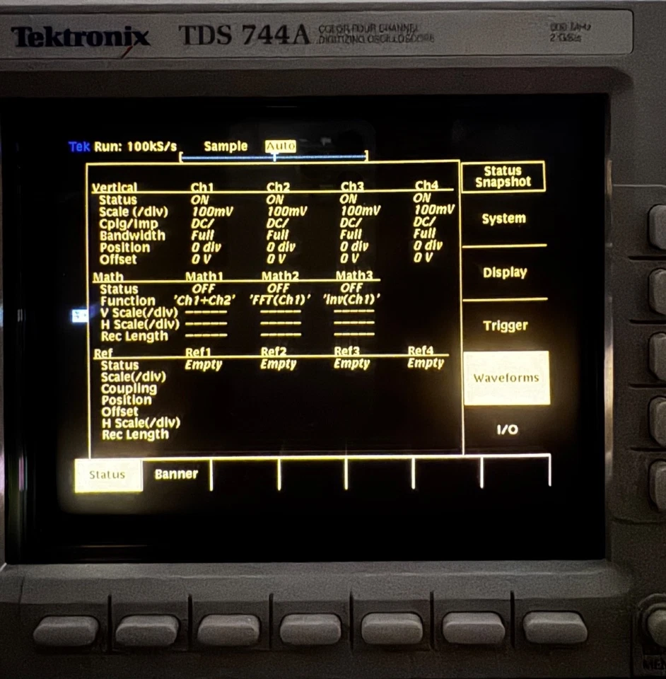 Osciloscopio Tektronix TDS744A ACTUALIZADO a TDS 748A 1GHZ 4GS/s Opt 13 1F 1M 2F Foto 3 de 4