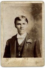 Cabinet Card Circa 1890s C.O. Erickson Handsome Man in Suit Unmarked