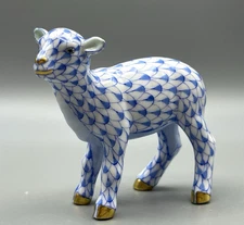 Herend Figurine - Baby Lamb - Blue Fishnet