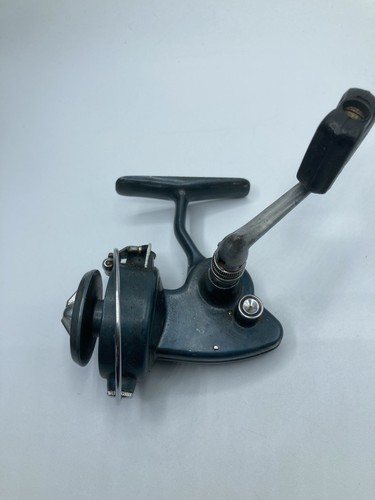 Vintage Alcedo Micron Spinning Fishing Reel. Made in Italy. Marked M363 On Foot - Picture 4 of 7