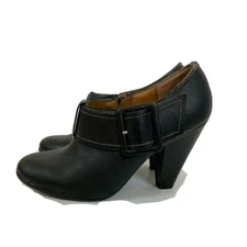 SoftShoe By Medicus Womens Upper Leather Black Boot Style Side Buckle Shoes. 11M
