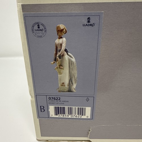 Lladro Basket of Love Figurine Girl with Flower Basket 7622 w/ Box - Picture 15 of 16