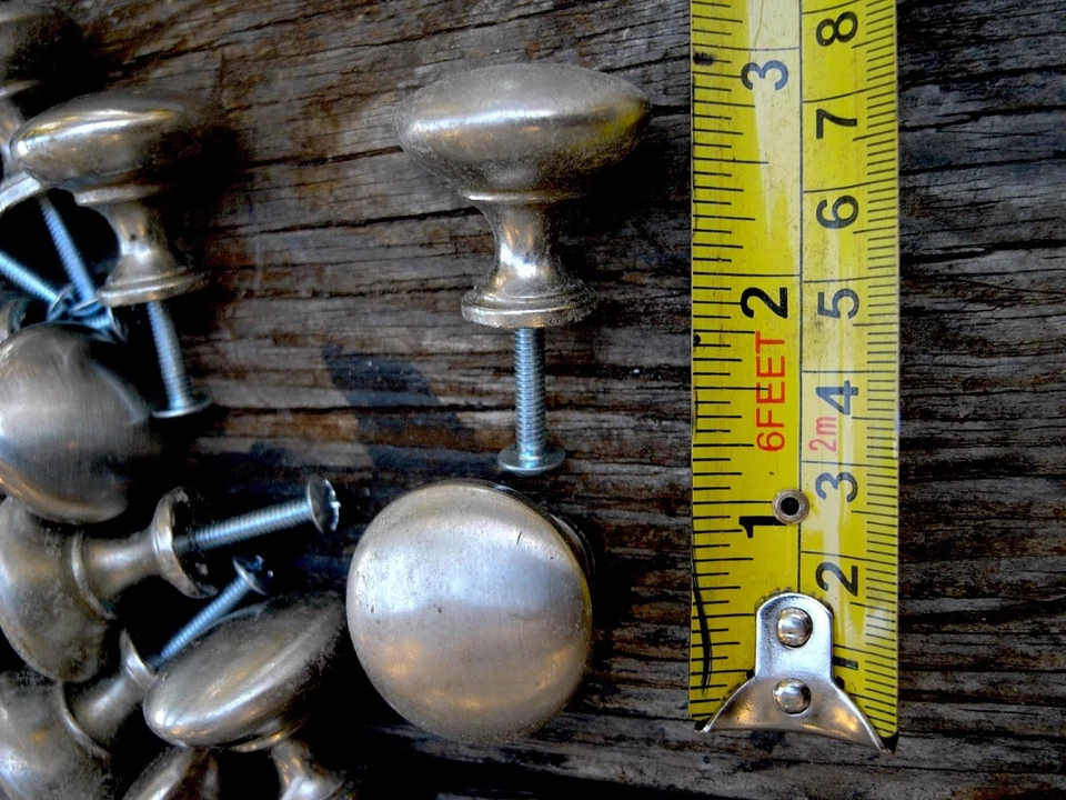 32 ANTIQUE PEWTER  SOMERSET CABINET KNOBS -BRUSHED FINISH 1 1/4" w/ HARDWARE - Image 2 of 3