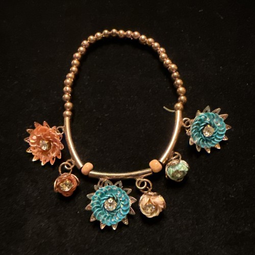 Goldtone Floral Charm Beaded Adjustable Bracelet Rhinestones 6-8” (Lot#344) - Picture 2 of 7
