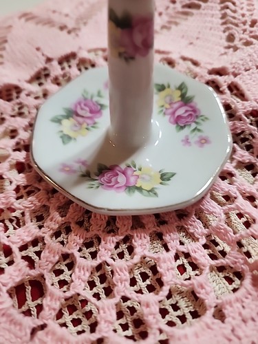 Vintage White Porcelain Rose Pattern Ring Holder/Dish Gold Trim - Picture 7 of 9