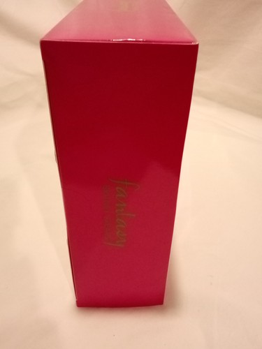 Britney Spears Fantasy Hair Mist, Body Butter, Body Scrub, Mesh Pouf Set Of 4NEW - Picture 3 of 6