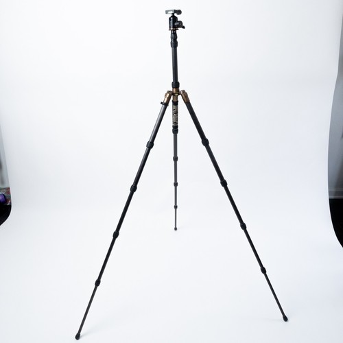 3 Legged Thing X1.1 Brian Evolution 2 Carbon Fiber Tripod w/ AirHed 1 Ball Head - Picture 16 of 19