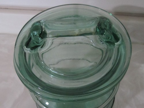 AUTHENTIC GREEN GLASS CANISTER JAR W/ LID Vintage Green Jug Style 7.5" T x 4.5"W - Picture 2 of 6