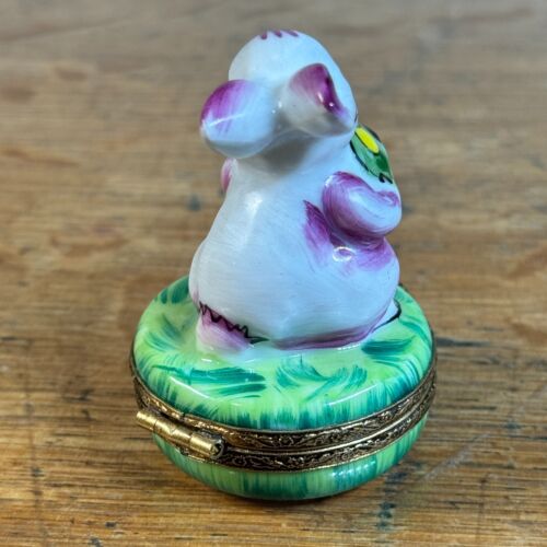 Limoges P.P.A Easter Bunny Watering Spring Flowers Trinket Box Peint Main - Picture 3 of 6