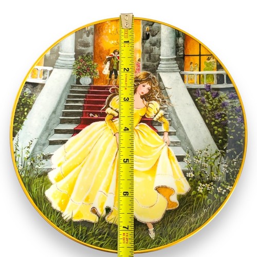 Fairytale Wall Plates Sleeping Beauty, Cinderella, Puss in Boots, The Frog King - Picture 12 of 13