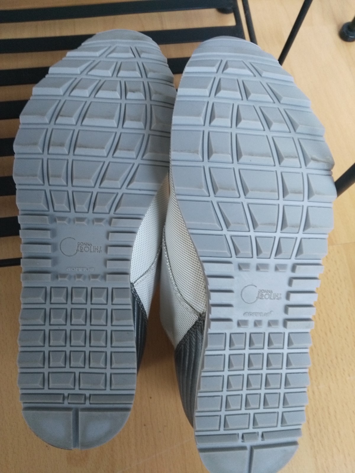 Donna Carolina Sneaker Fußbett Echtleder 40 herausnehmbares Fußbett Sneaker NEU d71317 Donna Carolina Sneaker Fußbett Echtleder 40 herausnehmbares Fußbett Sneaker NEU d71317