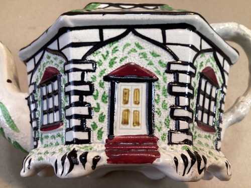 TETERA ANTIGUA NOVEDAD STAFFORDSHIRE. CASA RURAL TIPO MAYÓLICA OCTOGONAL C 1850. - Imagen 8 de 13