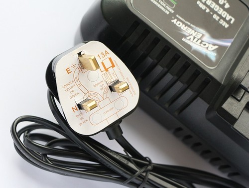 Cargador rápido de batería de carga rápida Activ Energy 4.0A 20V 40V enchufe de pared Reino Unido 220V - Imagen 5 de 5