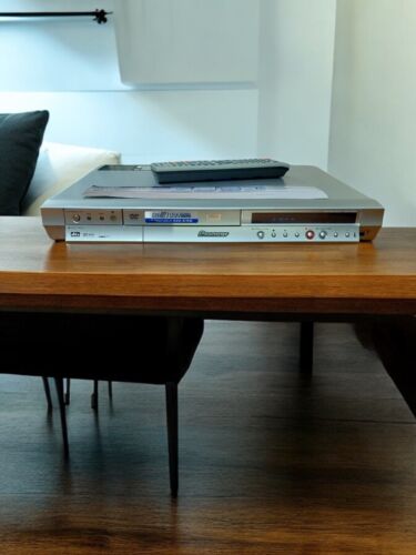 PIONEER DVR-520H-s DVD RECORDER DTS DIGITAL OUT DOLBY DIGITAL HDD 80GB DVD -R/RW - Picture 2 of 14