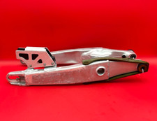 YAMAHA YZ125 YZ250 1997 97 OEM SWING ARM SWINGARM  REAR SUSPENSION WHEEL SUPPORT