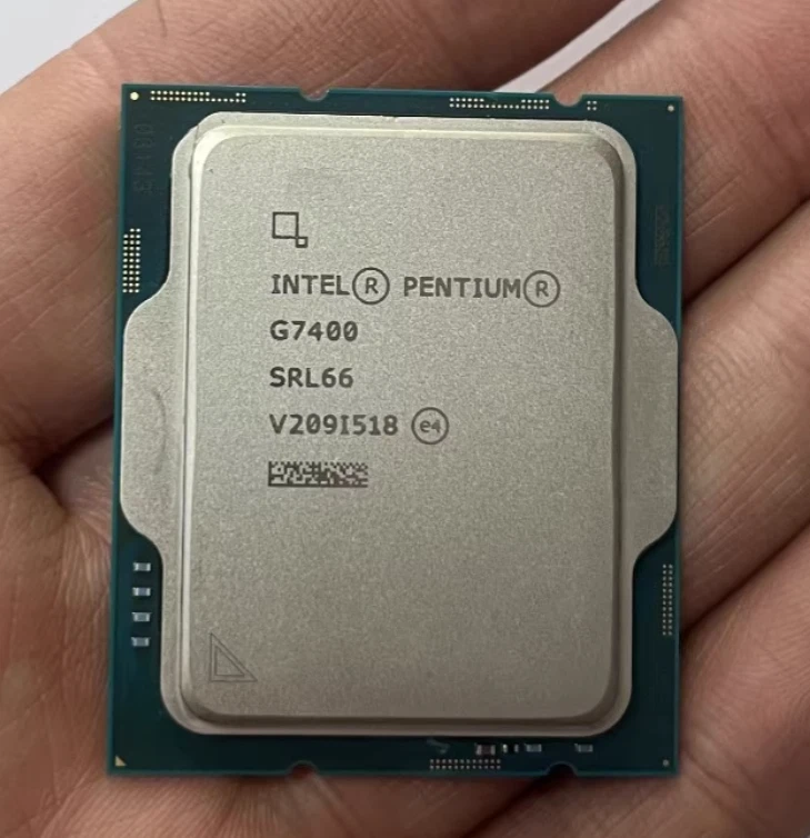 12th Gen Intel Pentium Gold G7400 LGA 1700 CPU Processor Dual-Core 3.7 GHz SRL66 - Image 3 of 4