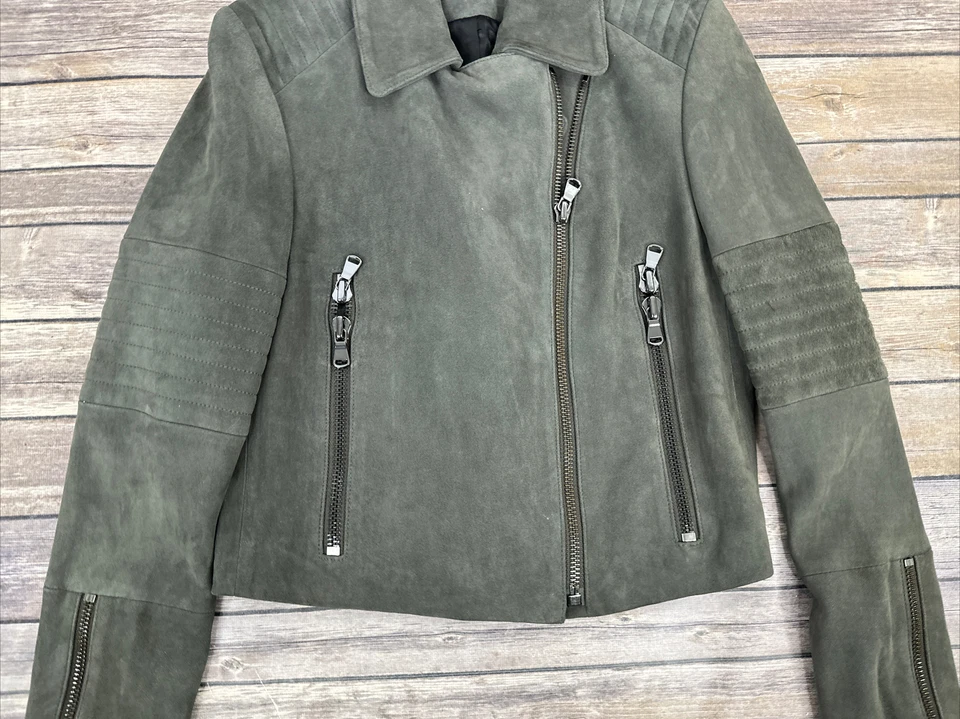 Jaqueta de Moto Feminina Marca J Tamanho S Cinza Couro Sintético Zíper Completo AMOSTRA  - Imagem 3 de 4