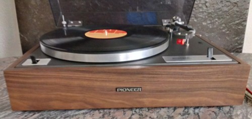 Pioneer PL-10 Turntable