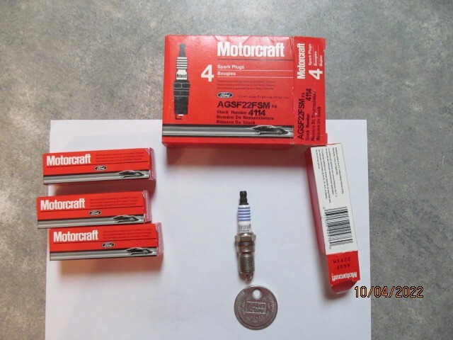 4  MOTORCRAFT  AGSF22FSM platinum spark plugs free gap tool free shipping