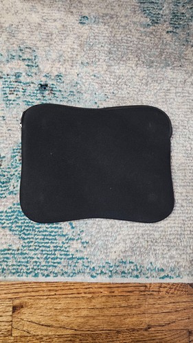 Funda para tableta Sony. Negro. Usado. - Imagen 2 de 3