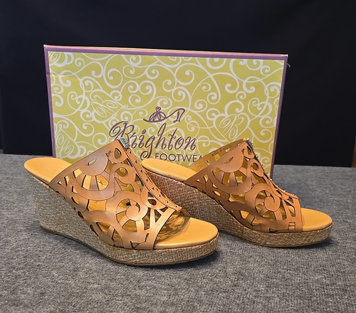 Brighton Damenschuhe 7,5 natürliche Sandalen Daria lasergeschnittenes Leder Plateau Keilabsatz