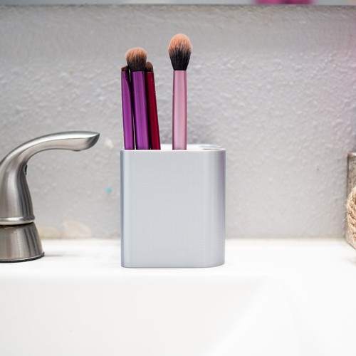 Pen and Pencil Organizer Makeup Brush Holder | Silver | Made in USA by Quetzal - Picture 3 of 9