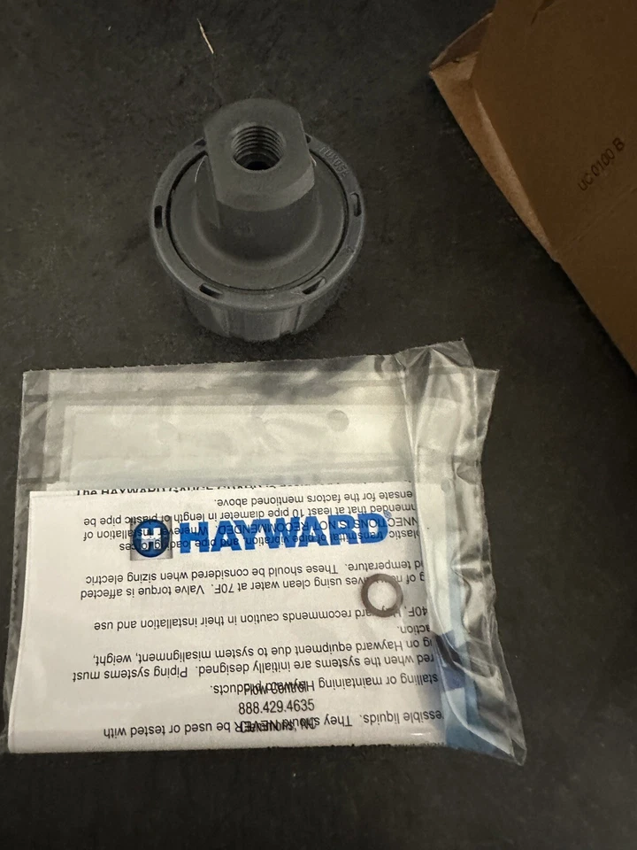 *NEW* Hayward GG225X50  1/4" x 1/2 PVC GG W/Out Gauge - Image 3 of 4