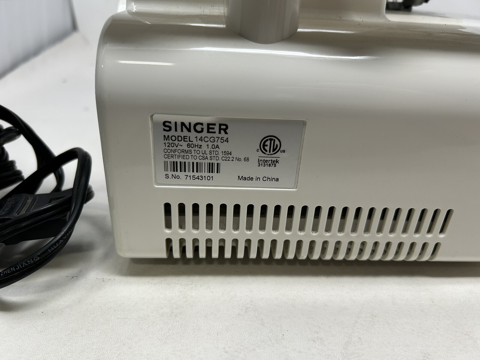Singer 14CG754 ProFinish™ OverLock Serger Sewing Machine EXCELLENT COND