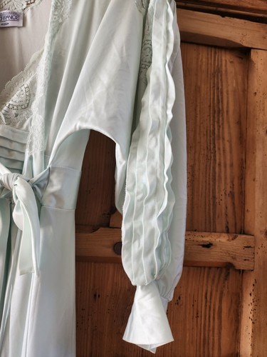 NEW!! VINTAGE 🔥 LILY OF FRANCE 1960s Lace Peignoir Nightgown Set Light BLUE M - Picture 9 of 24