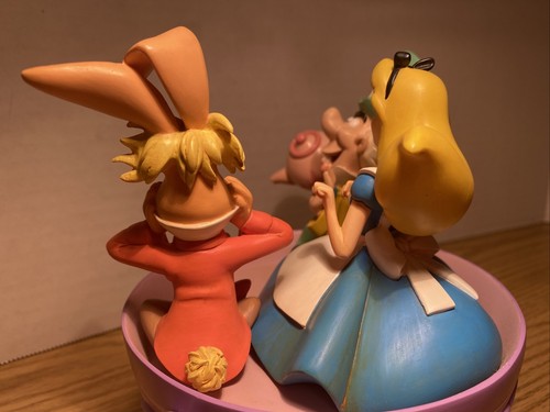 The Art of DisneyMarkita Alice in Wonderland Teacup Statue Figure, No Pin - Picture 8 of 12