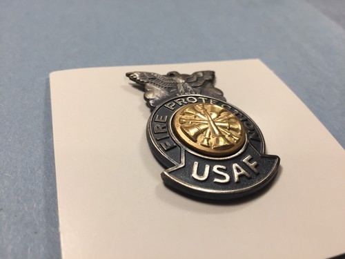 vintage USAF Fire Dept. - Fire Chief Badge Metal (small shirt size 2") - Picture 1 of 7