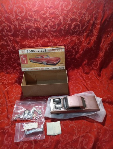 Construido M20D *¡ULTRA RARO! *Caja ORIGINAL De Colección Raro AMT 1964 BONNEVILLE Kit de techo rígido