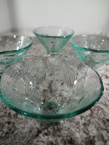 4 Lovely Turquoise Glass Seashell Salad Bowls beach house ocean Embossed Design - Picture 7 of 7