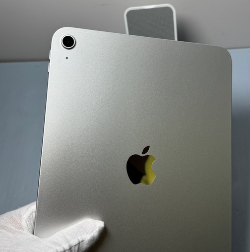Apple iPad 10th Gen 64GB Silver A2696 - WiFi only, 100% batt health +Warranty - Picture 5 of 5