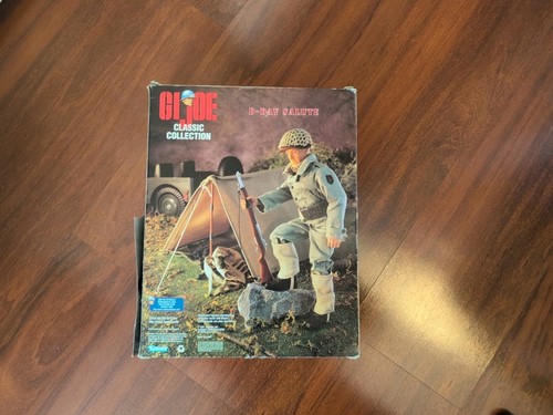 Hasbro G.I. Joe WWII D-Day Salute First Infantry Division Classic Collection 12" - Picture 4 of 4