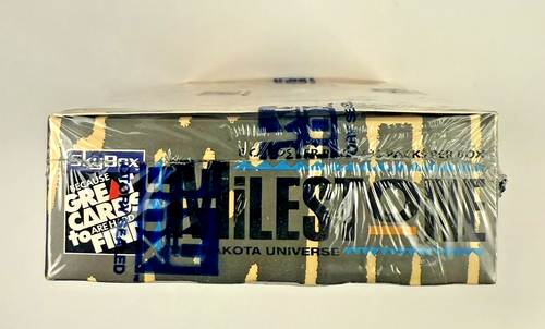 DC Milestone The Dakota Universe Trading Cards 1993 Skybox 36 confezioni scatola sigillata - Foto 4 di 11