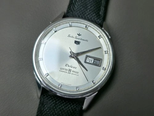 Vintage Seiko 5 Sportsmatic Deluxe NOS Automatic 36mm Men's Watch