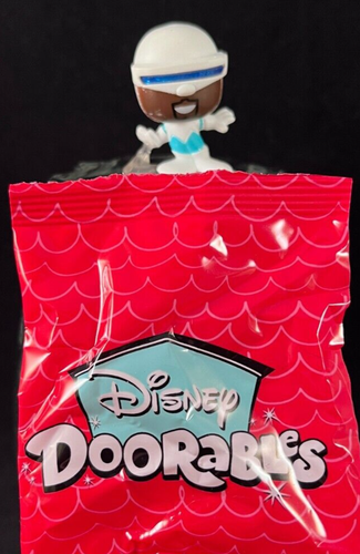 Disney Doorables - The Incredibles - Collection Peek - Frozone - Picture 2 of 5