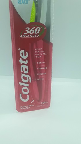 Colgate 360 Advanced Floss Top Bristles For Deeper Reach Toothbrush - Picture 2 of 4