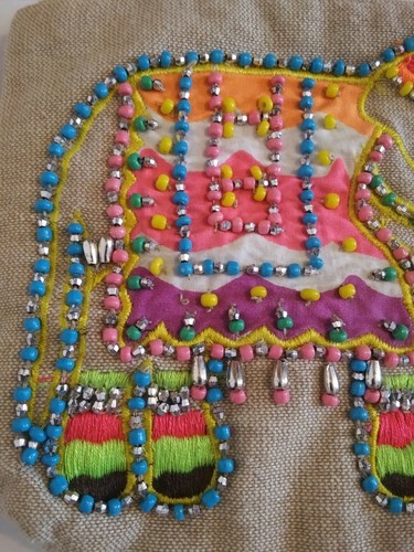 Cupcakes & Cartwheels Elephant Beaded Embroidered Make Up Bag Purse India - Picture 2 of 7