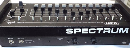 SPECTRUM DESIGN and DEVELOPMET DZN-2 12 CHANNEL CONTROLLER. - Picture 2 of 5