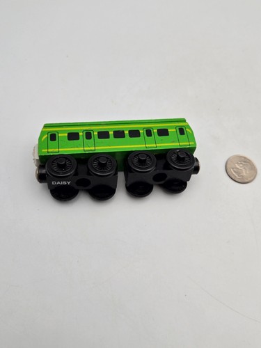 Thomas & Friends Wooden Railway Tank Train - Daisy the Diesel Engine - GUC 2002 - Picture 4 of 5