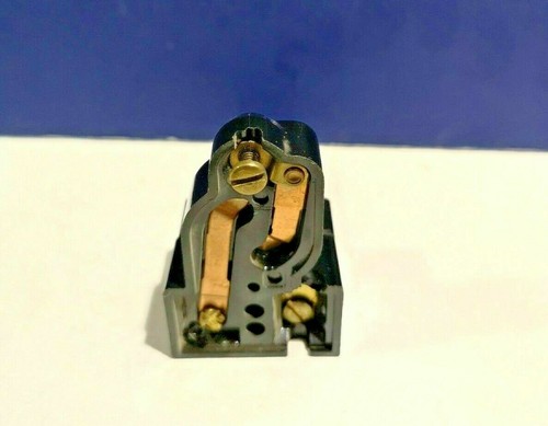 Leviton 391-1 BLACK Medium Base Bi-Pin Fluorescent Lamp Holder Starter NEW 391-1 - Picture 10 of 12