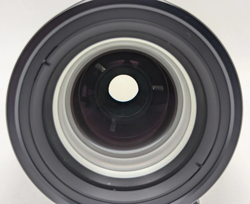 Lente zoom proyector NEC NP03ZL con zoom óptico manual (relación de lanzamiento 1,94 - 3,07:1) Foto 4 de 4