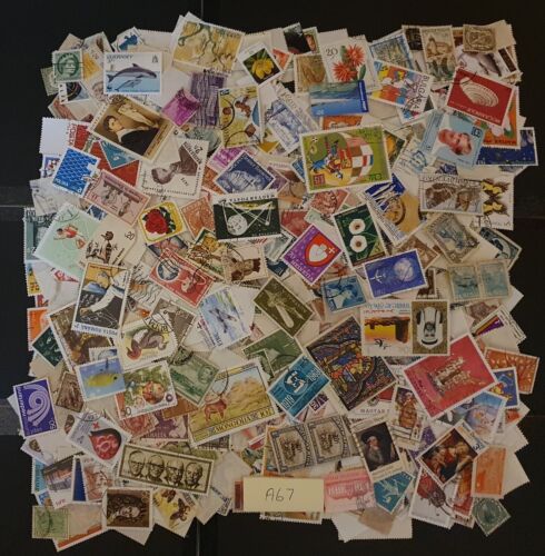 1500 WORLD KILOWARE STAMPS OFF PAPER - SEE PICTURES OF ACTUAL STAMPS LOT A-67 - Picture 1 of 1